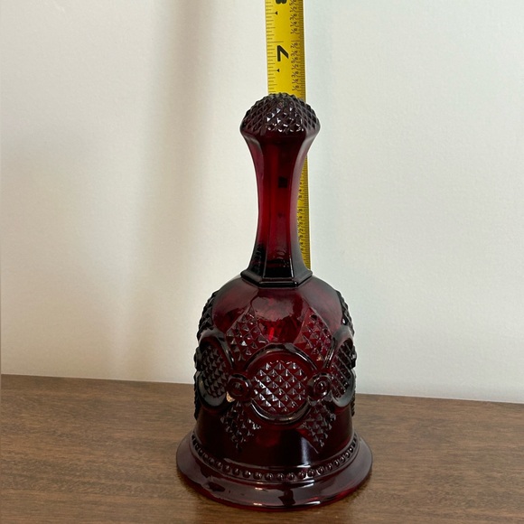 AVON 1876 CAPE COD COLLECTION RUBY RED GLASS HOSTESS BELL - Picture 3 of 5